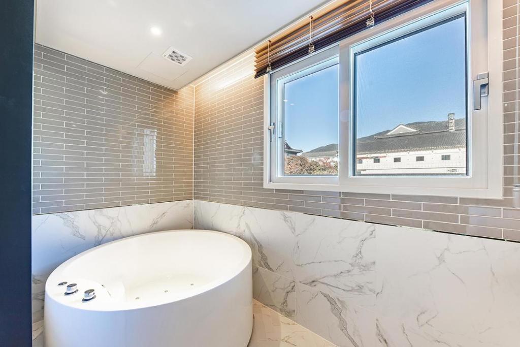 Brown Dot Hotel Γκιονγκγού Εξωτερικό φωτογραφία